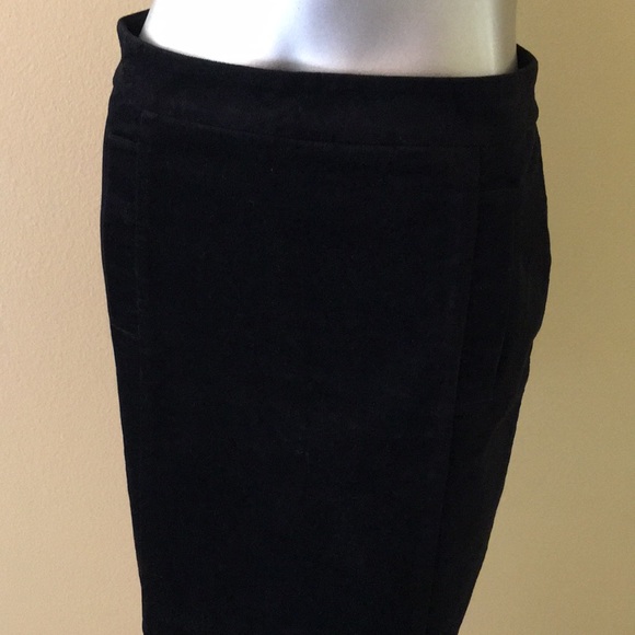 Ann Taylor Petite Velvet A-line skirt with pockets - Picture 4 of 10